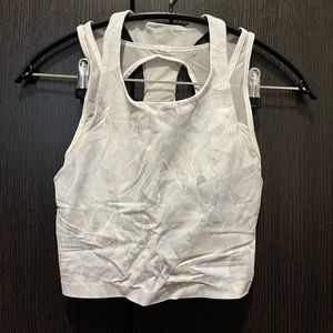 Lululemon sports bra